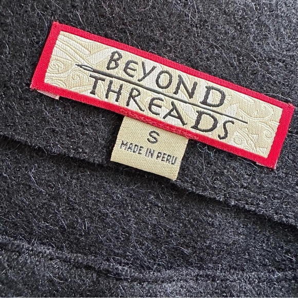 Beyond Threads Vintage Inspired Knit Alpaca Wool Skirt, Black, Small - Picture 9 of 10